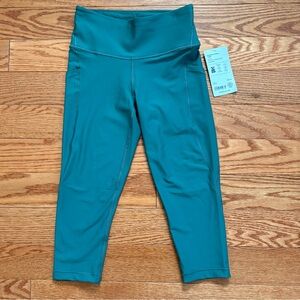 Athleta Green Interval Stash Capri XS